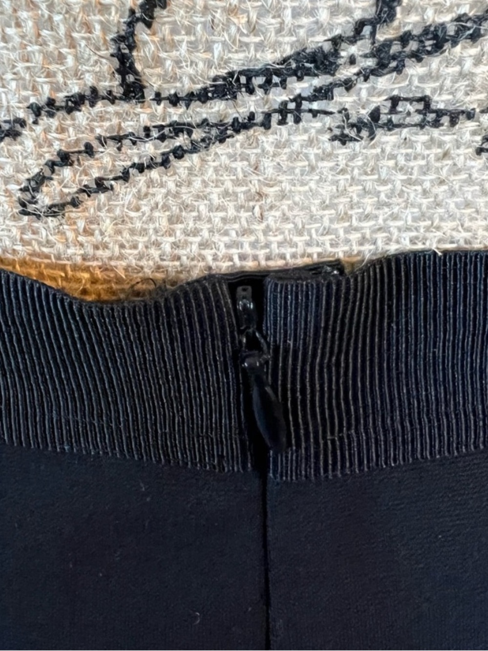 Ann Taylor Black Knit Trumpet Midi Skirt | Size 6 | Like New - Picture 4 of 6